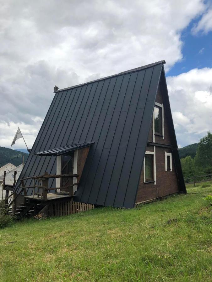 Apartmán Oak House Paljanycja Exteriér fotografie