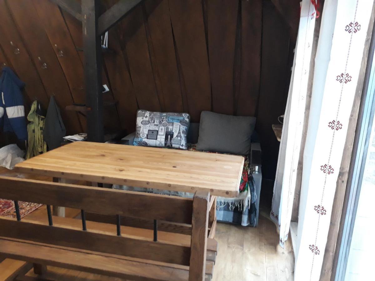 Apartmán Oak House Paljanycja Exteriér fotografie