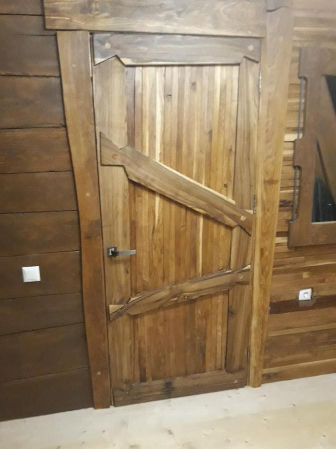 Apartmán Oak House Paljanycja Exteriér fotografie