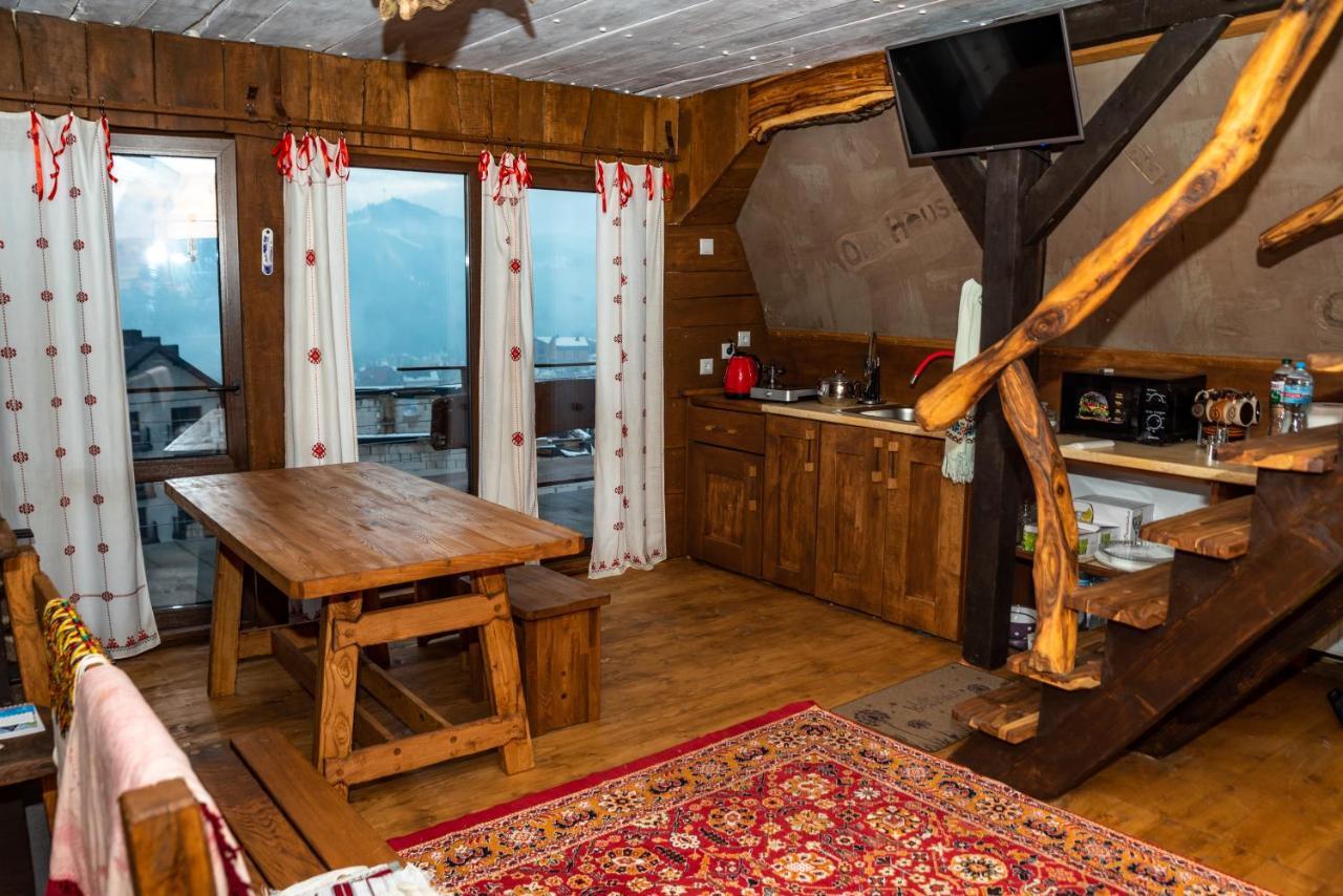 Apartmán Oak House Paljanycja Exteriér fotografie